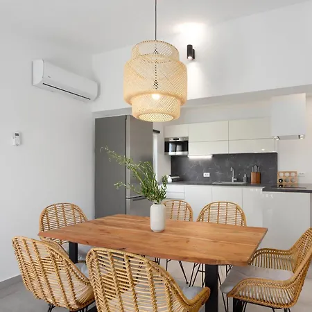 Дом отдыха Zrnovnica 06 *